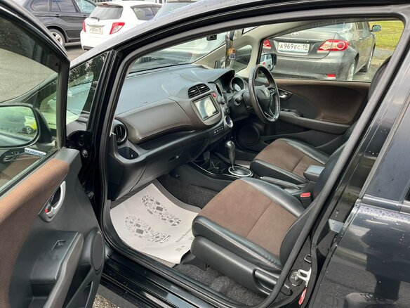 2013 Honda Fit Shuttle I, чёрный, 929000 рублей - вид 10