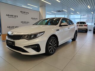 2019 Kia Optima IV Рестайлинг, белый, 1739000 рублей, вид 1