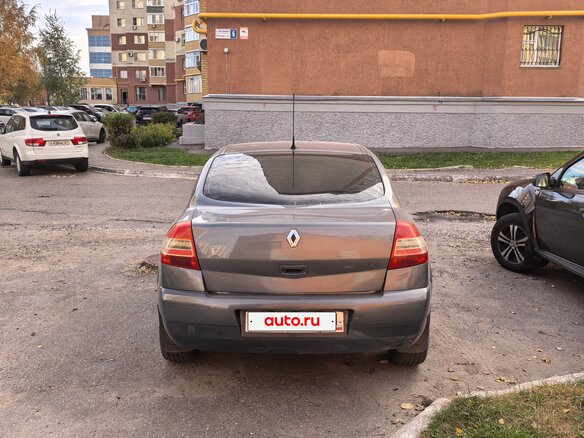 2007 Renault Megane II Рестайлинг, серый, 350000 рублей - вид 13