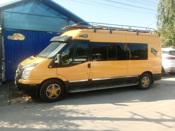 2008 Ford Transit, жёлтый, 1300000 рублей - вид 4