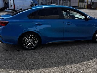 2023 Kia Forte III Рестайлинг, синий, 1920000 рублей, вид 4