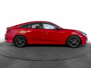 2021 Honda Civic X Рестайлинг, красный, 2030000 рублей, вид 4