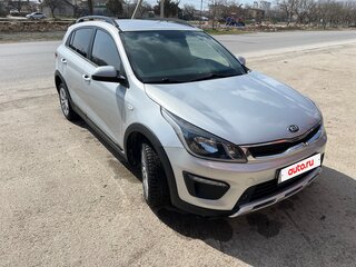 2019 Kia Rio X-Line IV, серебристый, 1370000 рублей, вид 4