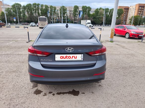 2018 Hyundai Elantra VI (AD), серый, 1400000 рублей - вид 5