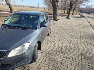 2011 Skoda Fabia II Рестайлинг, серый, 470000 рублей, вид 4