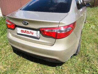 2014 Kia Rio 6-speed III, бежевый, 910000 рублей, вид 3