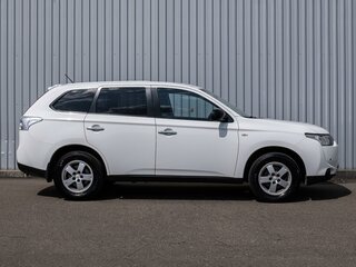 2013 Mitsubishi Outlander III, белый, 1289000 рублей, вид 5