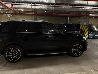 2016 Mercedes-Benz GLE 350 d I (W166), чёрный, 2555000 рублей, вид 3