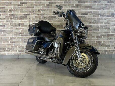 2009 Harley-Davidson CVO, синий, 1125000 рублей, вид 4