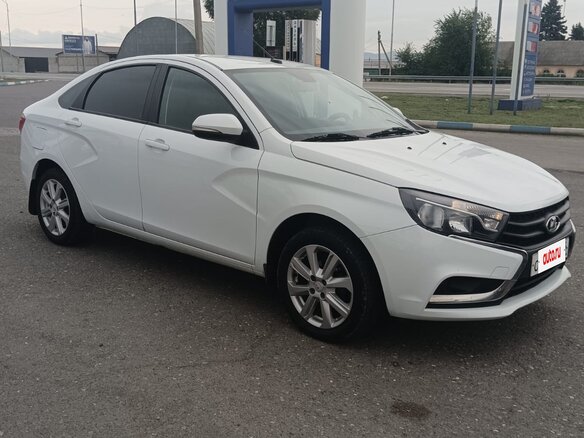 2018 Lada (ВАЗ) Vesta I, белый, 790000 рублей - вид 1