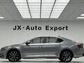 2025 Skoda Superb III Рестайлинг, серебристый, 3350000 рублей - вид 3