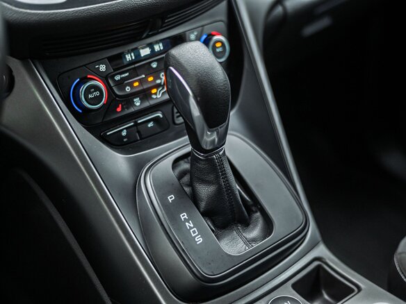 2018 Ford Kuga II Рестайлинг, чёрный, 1644000 рублей - вид 8