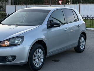 2010 Volkswagen Golf VI, серебристый, 550000 рублей, вид 2