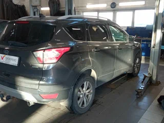 2017 Ford Kuga II Рестайлинг, серый, 1399000 рублей, вид 3