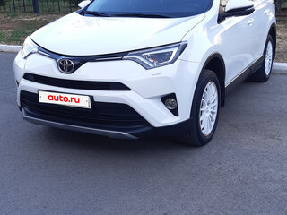 2019 Toyota RAV4 IV (XA40) Рестайлинг, белый, 3450000 рублей, вид 3