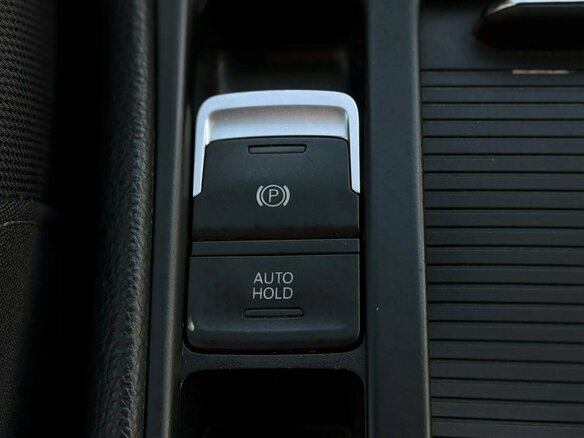 2013 Volkswagen Golf VII, чёрный, 1050000 рублей - вид 12