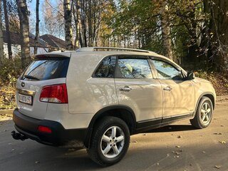 2010 Kia Sorento II, бежевый, 890000 рублей, вид 4