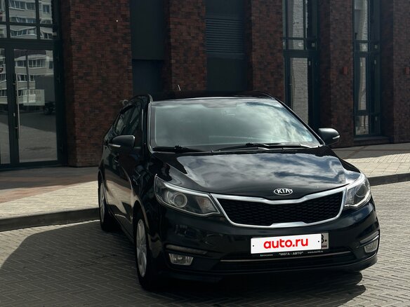 2016 Kia Rio III Рестайлинг, чёрный, 1050000 рублей - вид 1