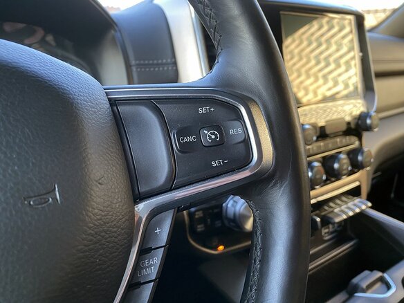 2018 Ram 1500 Crew Cab eTorque V, белый, 4599000 рублей - вид 25