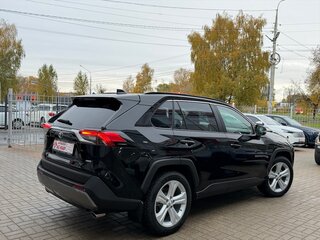 2020 Toyota RAV4 V (XA50), чёрный, 3699000 рублей, вид 5