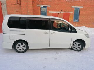 2008 Nissan Serena III (C25), белый, 999990 рублей, вид 2