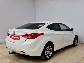 2013 Hyundai Elantra V (MD), белый, 730000 рублей, вид 4