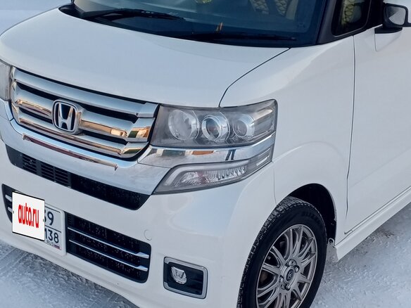 2017 Honda N-BOX I Рестайлинг, белый, 1070000 рублей - вид 1