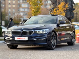 2019 BMW 5 серии 520d xDrive VII (G30/G31/G38), синий, 3350000 рублей, вид 2