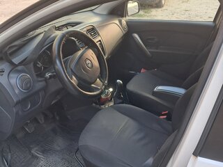 2015 Renault Logan II, белый, 450000 рублей, вид 5