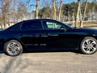 2020 Audi A4 40 TFSI V (B9) Рестайлинг, чёрный, 2366060 рублей, вид 4