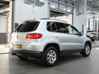 2012 Volkswagen Tiguan I Рестайлинг, серебристый, 890000 рублей, вид 5