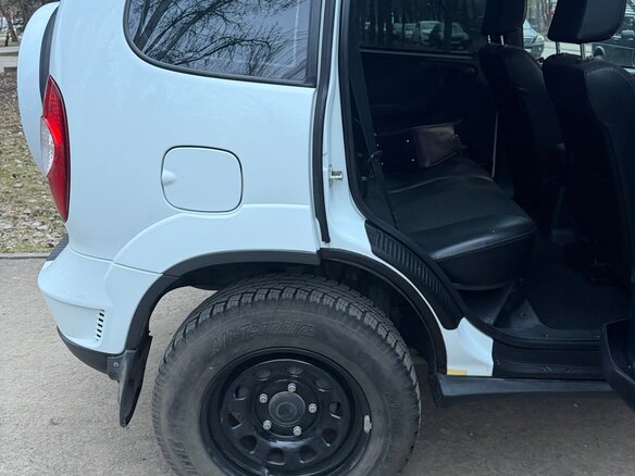 2014 Chevrolet Niva I Рестайлинг, белый, 850000 рублей - вид 25