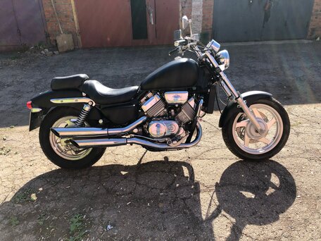 1996 Honda Magna, чёрный, 415000 рублей, вид 3