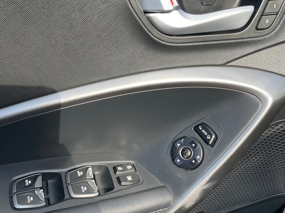 2016 Hyundai Santa Fe III Рестайлинг, чёрный, 1849000 рублей - вид 8