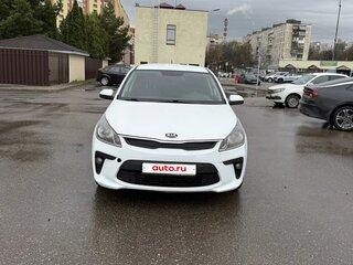 2018 Kia Rio IV, жёлтый, 750000 рублей, вид 1
