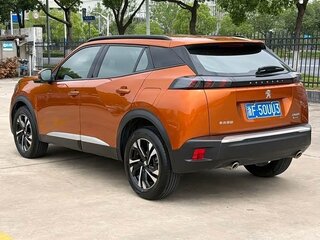 2022 Peugeot 2008 II, оранжевый, 1514000 рублей, вид 5