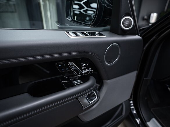 2021 Land Rover Range Rover IV Рестайлинг, чёрный, 8900000 рублей - вид 9