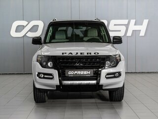 2017 Mitsubishi Pajero IV Рестайлинг 2, белый, 2750000 рублей, вид 3