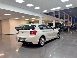 2013 BMW 1 серии 116i II (F20/F21), белый, 1095000 рублей, вид 2