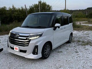 2021 Toyota Roomy I Рестайлинг, белый, 1360000 рублей, вид 1