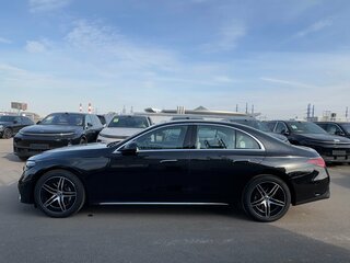 2025 Mercedes-Benz E-Класс 300 VI (W214, S214), чёрный, 11550000 рублей, вид 3