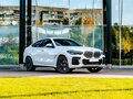 2022 BMW X6 30d III (G06), белый, 8350000 рублей - вид 4