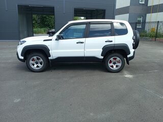 2024 Lada (ВАЗ) Niva Travel I, белый, 1150000 рублей, вид 2