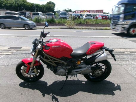 2013 Ducati Monster 796, красный, 555000 рублей, вид 1