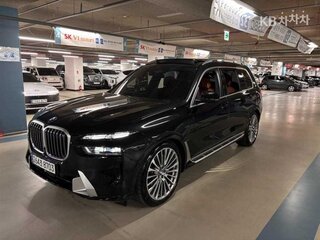 2026 BMW X7 40d I (G07) Рестайлинг, чёрный, 14400000 рублей, вид 3