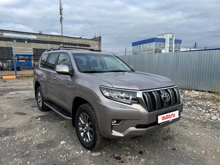 2018 Toyota Land Cruiser Prado 150 Series Рестайлинг 2, бежевый, 5400000 рублей, вид 3