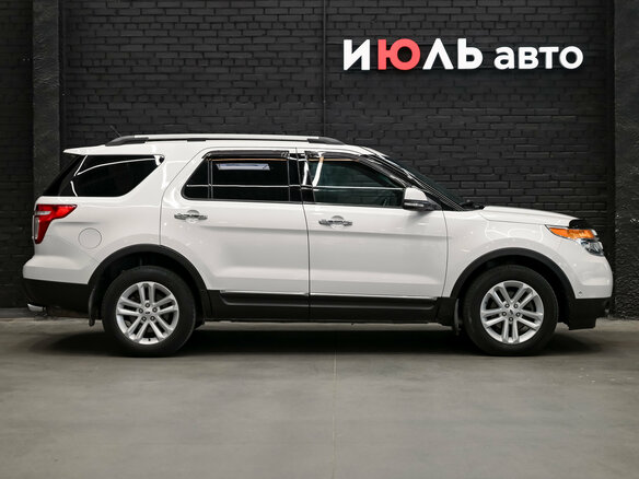 2012 Ford Explorer V, белый - вид 9