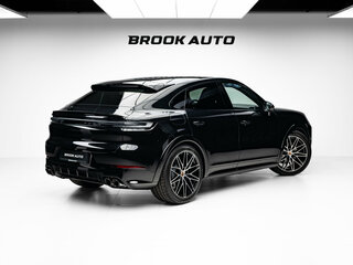2026 Porsche Cayenne Coupé III Рестайлинг, чёрный, 19490000 рублей, вид 4