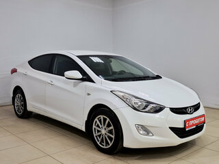 2013 Hyundai Elantra V (MD), белый, 730000 рублей, вид 3
