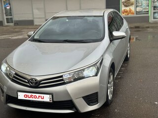 2015 Toyota Corolla XI (E160, E170, E180), серебристый, 1100000 рублей, вид 3